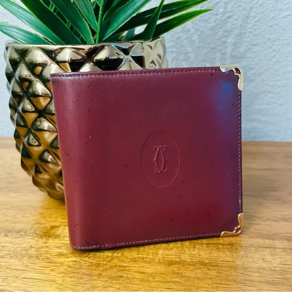 CARTIER Bordeaux Calfskin Bifold Wallet CURRENT 💯 AUTHENTIC - Picture 1 of 15
